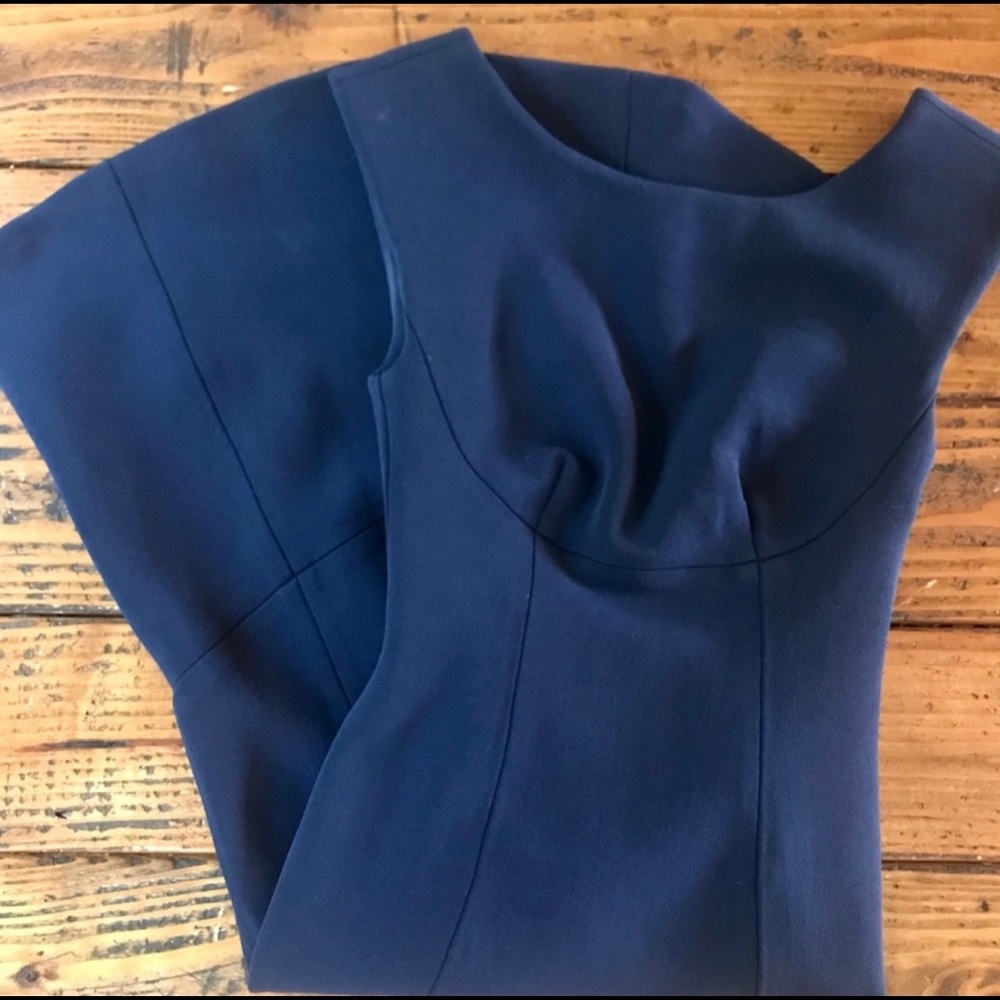 Tracy Reese 4 exceptional seam “scuba” navy dress - Picture 3 of 9